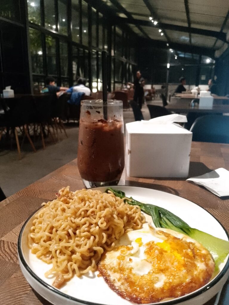 hasil foto Infinix malam