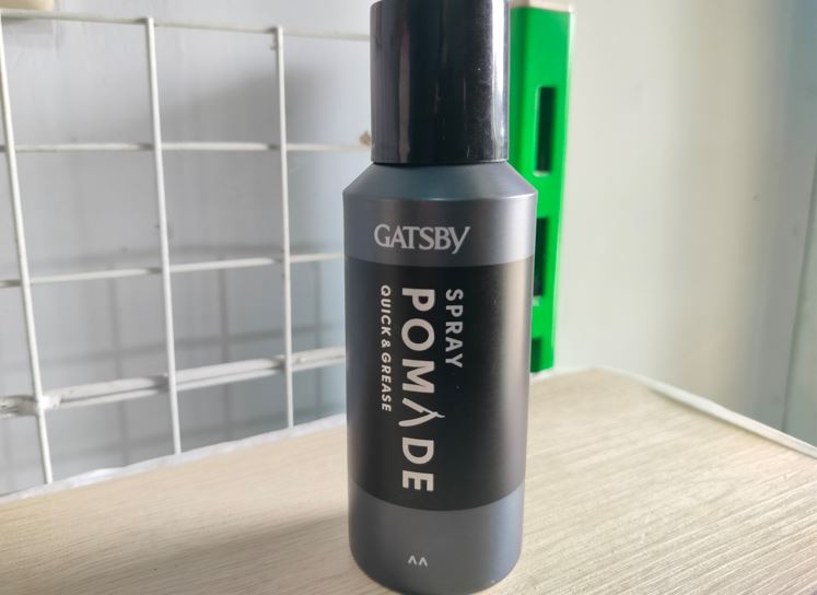 review Gatsby Spray Pomade